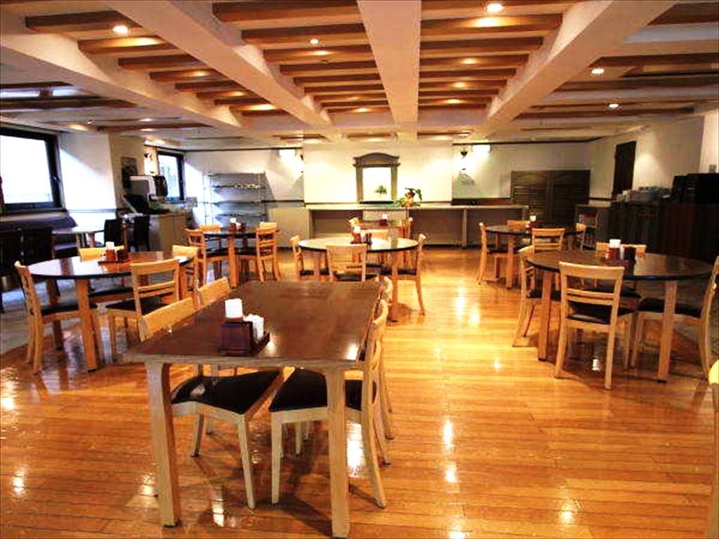 Gr Hotel Esaka Suita Εξωτερικό φωτογραφία
