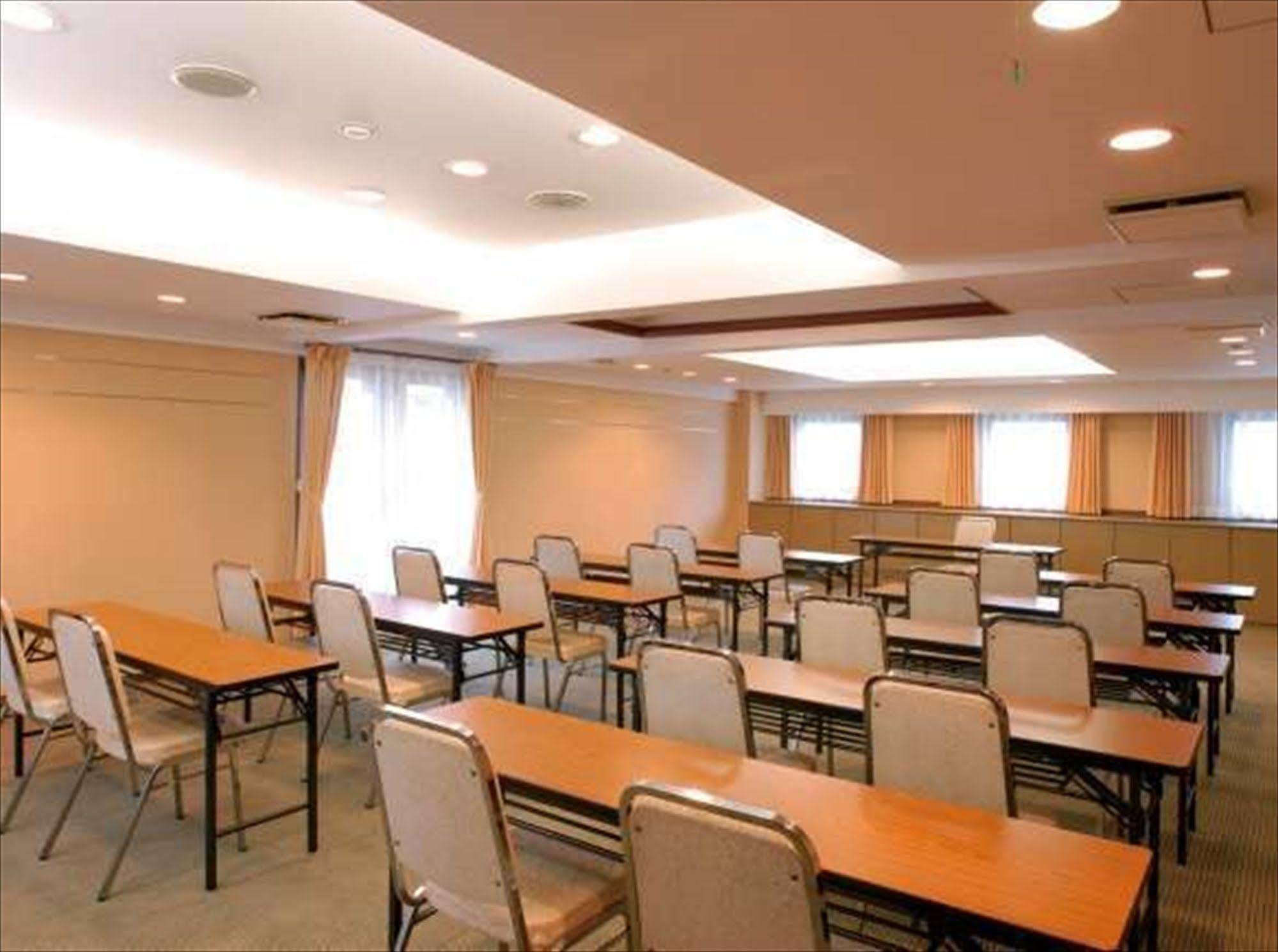 Gr Hotel Esaka Suita Εξωτερικό φωτογραφία