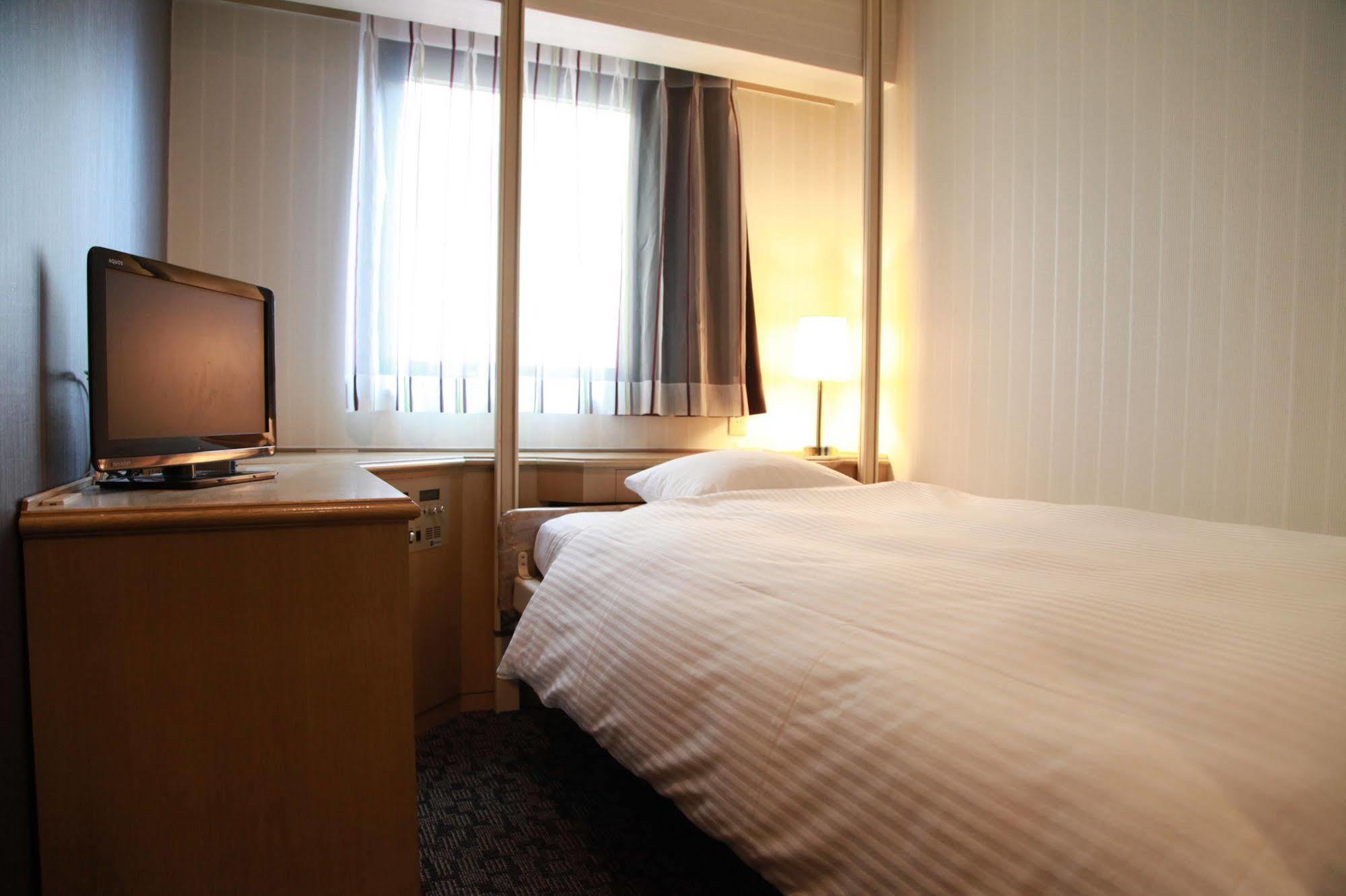 Gr Hotel Esaka Suita Εξωτερικό φωτογραφία