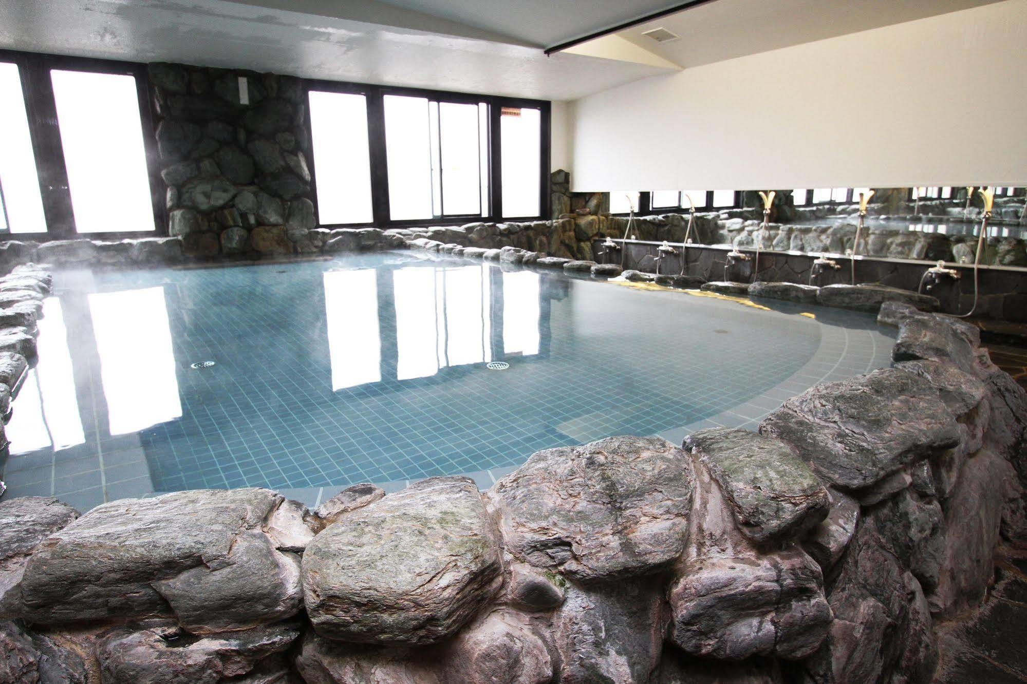 Gr Hotel Esaka Suita Εξωτερικό φωτογραφία